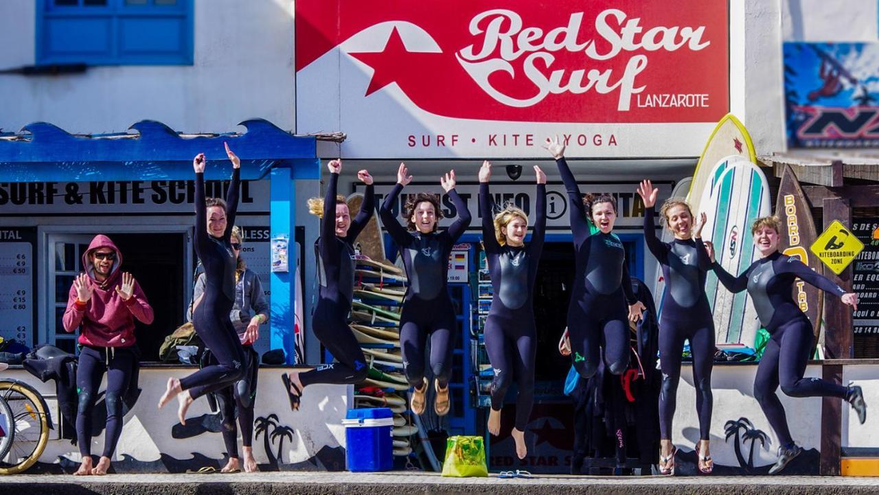 Red Star Surf & Yoga Camp Lanzarote Pansiyon Famara Dış mekan fotoğraf